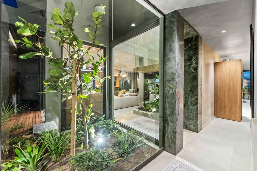 5 Bedroom Property for Sale in Camps Bay Western Cape